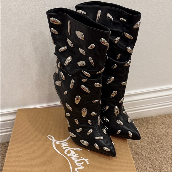 Christian Louboutin Nail Stud Boots 37 Rare Limited Edition Black Leather 💋 - Picture 4 of 12